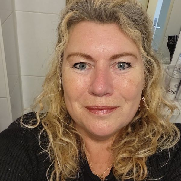 Huisdierenoppas Christine uit Hoogwoud