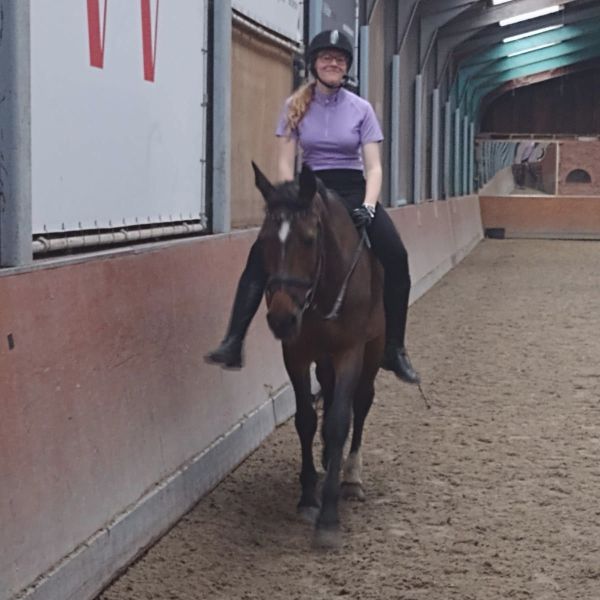 Huisdierenoppas Femke uit Hoorn