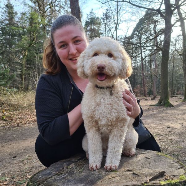 Huisdierenoppas Denise uit Ameide